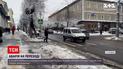 Новости Черновцов: в центре города маршрутка прямо на зебре сбила 66-летнего мужчину
