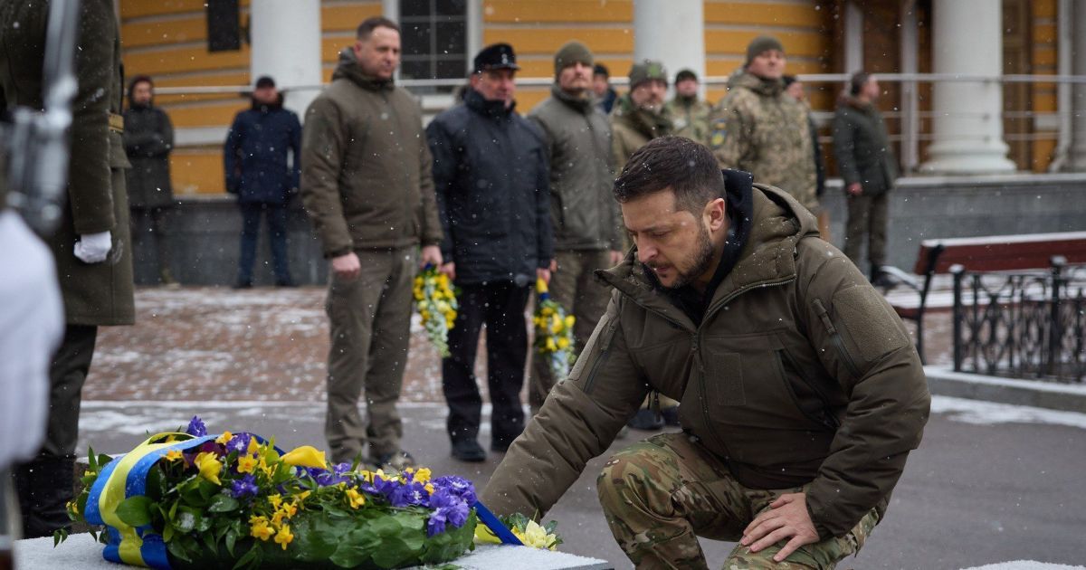 Президент України вшанував пам’ять Героїв Крут_6 / © president.gov.ua