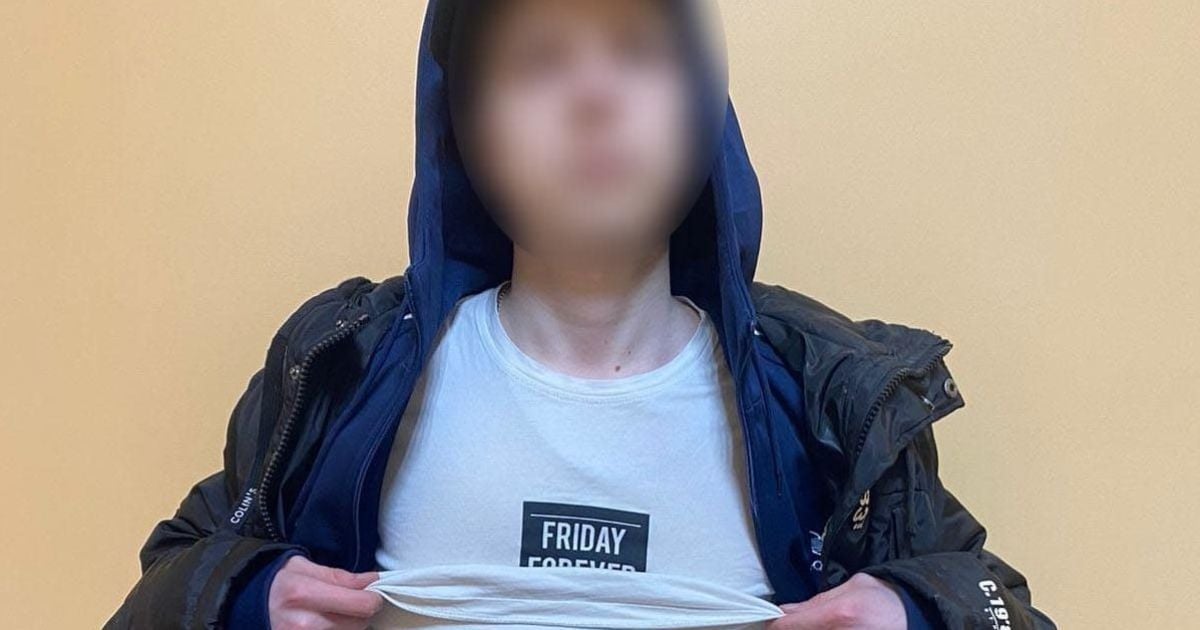 Пограничники поймали пассажира в "бронежилете" с 2,2 млн гривен наличными (фото)