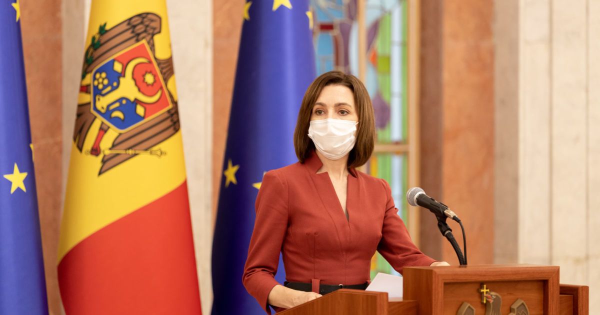 Президент Молдовы подписала заявку на вступление в ЕС