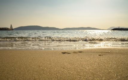 На морському курорті на Херсонщині потонула дівчинка: її на надувному колі віднесло у відкрите море