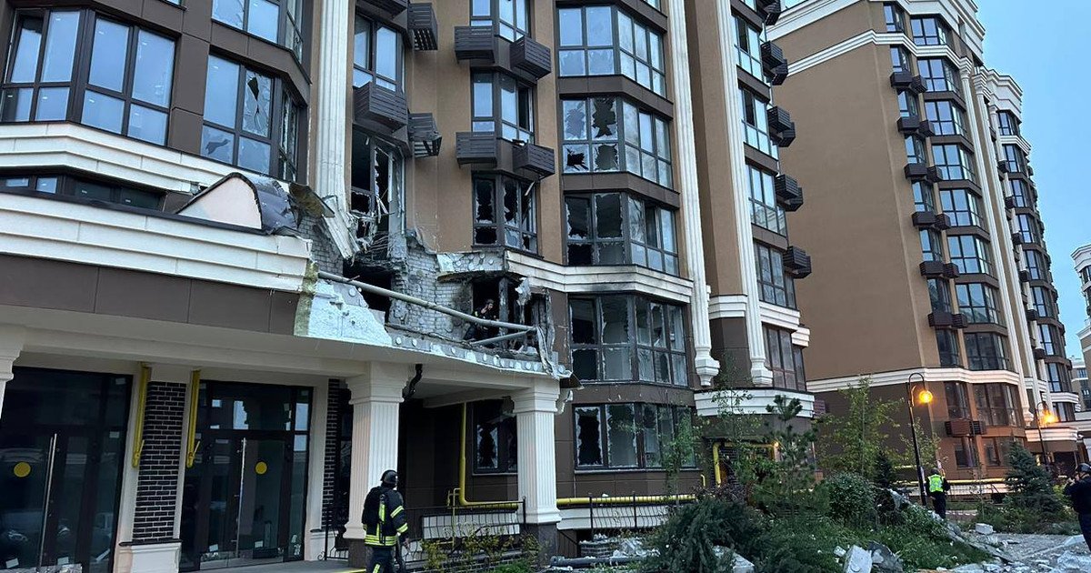 Атака БпЛА на Київ та область 7 травня: спалахнули потужні пожежі, є постраждалі (фото, відео)