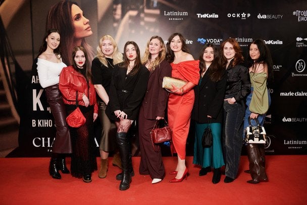 Мирослава Мандзюк, Лідія Новоселецька, Олена Момот, Сніжана Успенська, Анна Луценко, Аліса Дікалова, Аліна Онопа, Марієтта, Ольга Кузнєцова/Фото Alexandr Piliugin