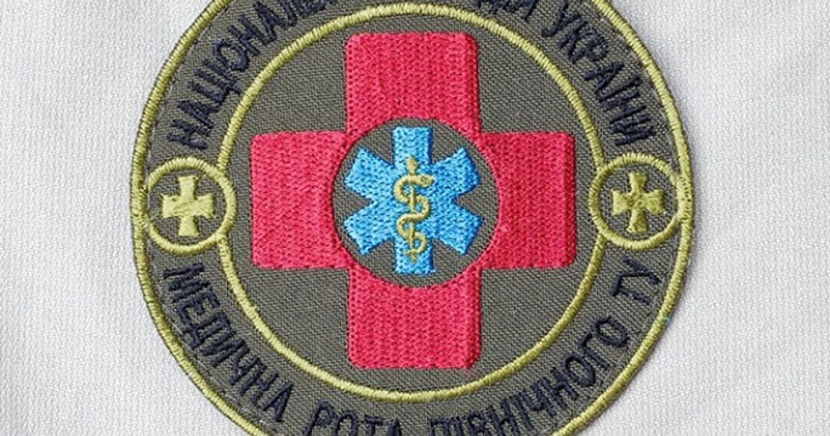 Суровый шеврон для &ldquo;ангелов-хранителей&rdquo; бойцов / © Facebook.com/Roman Shostya