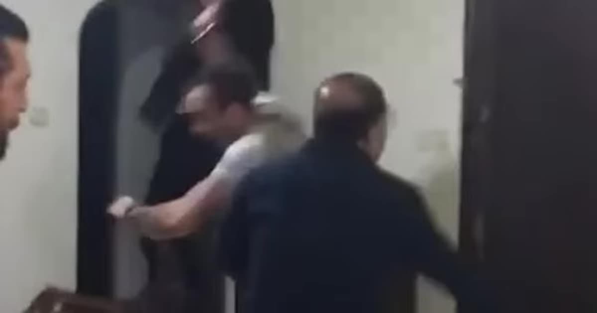 Емоції року. Турецькі фанати ледь не розгромили кімнату через втрачений шанс улюбленого футбольного клубу