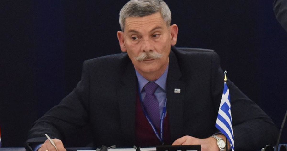 Депутата выгнали из зала