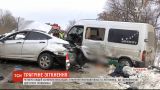 Маршрутка с пассажирами столкнулась с легковушкой в Харьковской области