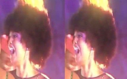 У победительницы конкурса "Мисс Африка" во время награждения вспыхнул парик