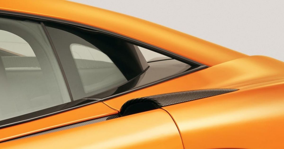 McLaren показала еще один тизер доступного спорткара