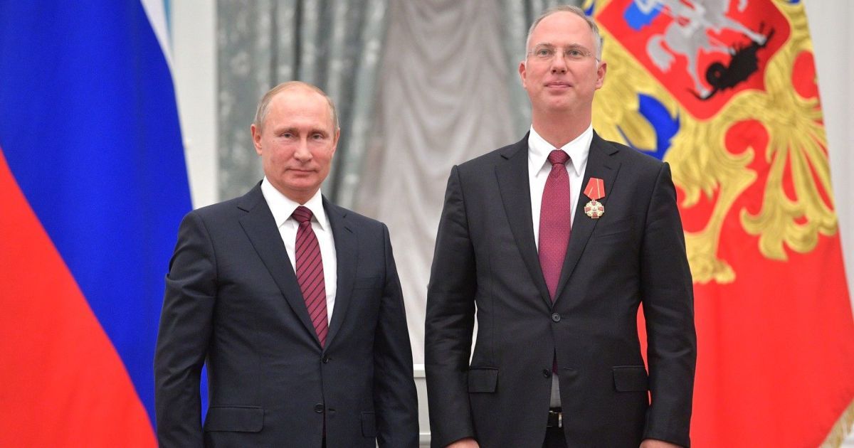Диктатор Путін та Кирило Дмітрієв