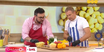 Новый мужской дуэт на кухне: Горбунов и Сеничкин готовят картофельный гратен с овощами