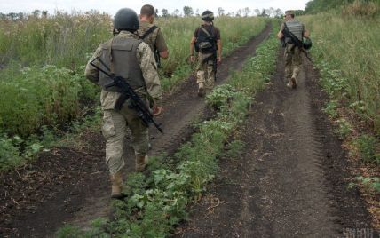 Посреди ночи боевики стреляли по населенным пунктам вокруг Донецка. Хроника АТО