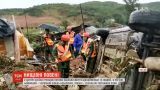 В результате наводнения в Китае погибли не менее 13 человек
