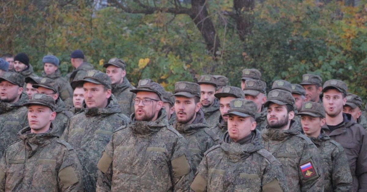 Купʼянський напрямок: "мʼясні штурми" РФ призводять до сотень втрат