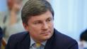“Не треба мені нічого сувати”: нардепу від ЄС вручили обвинувачення, але він опирався (відео)