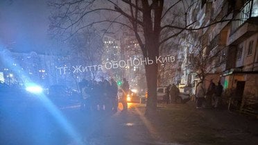 Багато поліції і вибухотехніки у києві_5