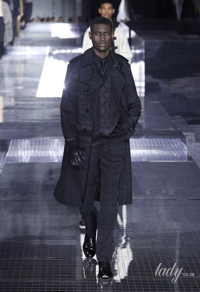 Коллекция Burberry прет-а-порте сезона осень-зима 2020-2021 / © East News