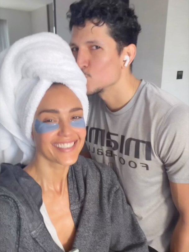 Джессіка Альба й Денні Рамірес  / © instagram.com/jessicaalba