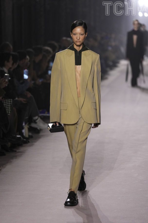 Показ Victoria Beckham осінь-зима 2025-2026 / © Associated Press