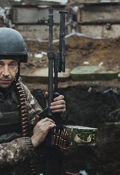 Відомий фотограф показав обличчя "нових кіборгів" на передовій