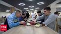 Через день спортсменов на базе в Конча-Заспе кормят красной рыбой и икрой