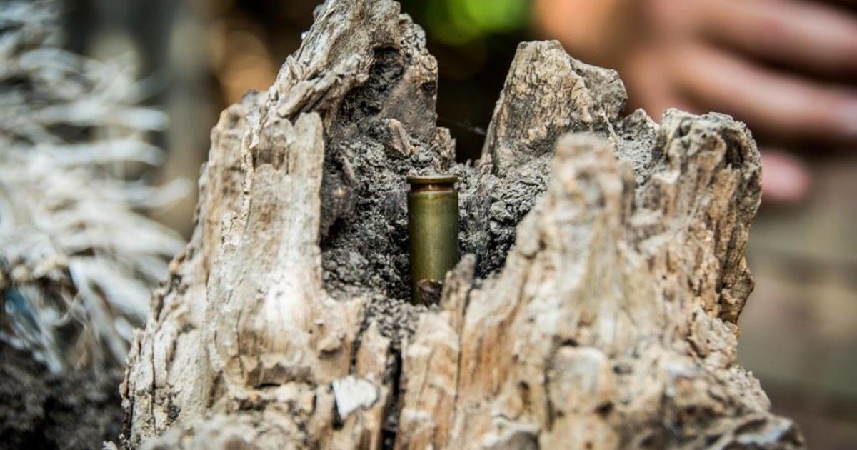 На Донбассе вражеский снайпер попал в украинского военного