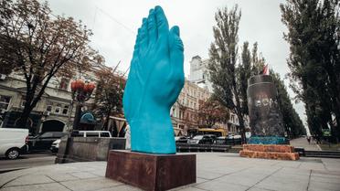 синя рука_2 / © Информатор