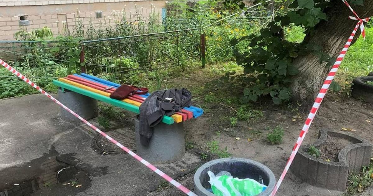 У Києві чоловік розгулював Подолом із сумкою з гранатою