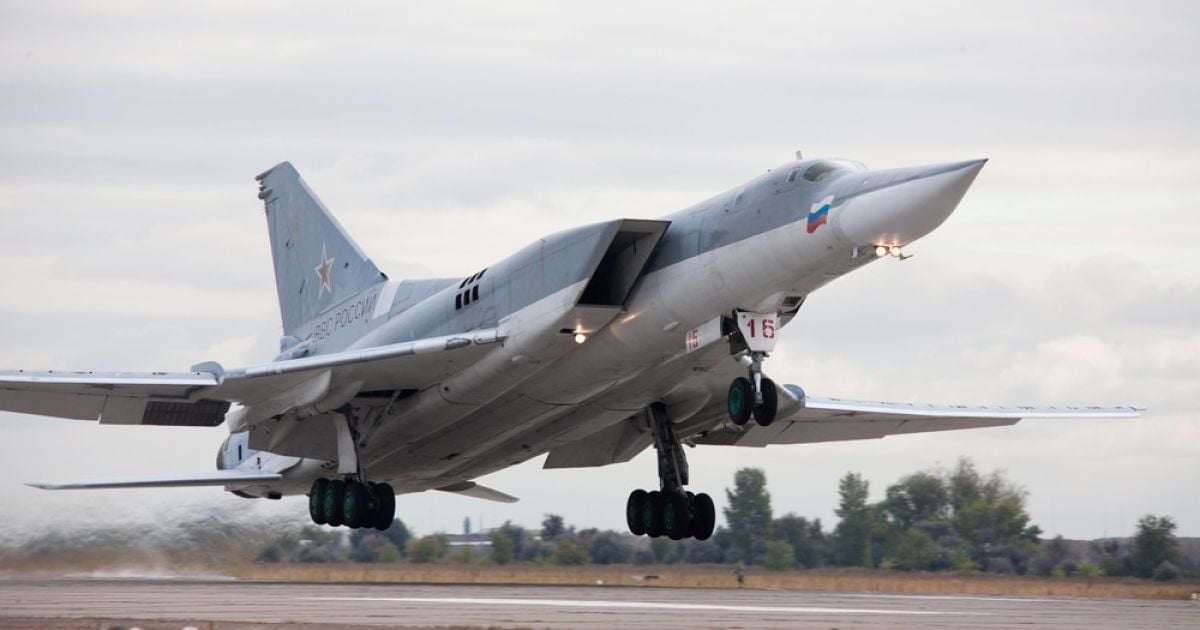 Російський літак-бомбардувальник Ту-22М3