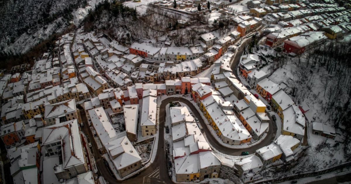 У італійському містечку продають будинки за один євро