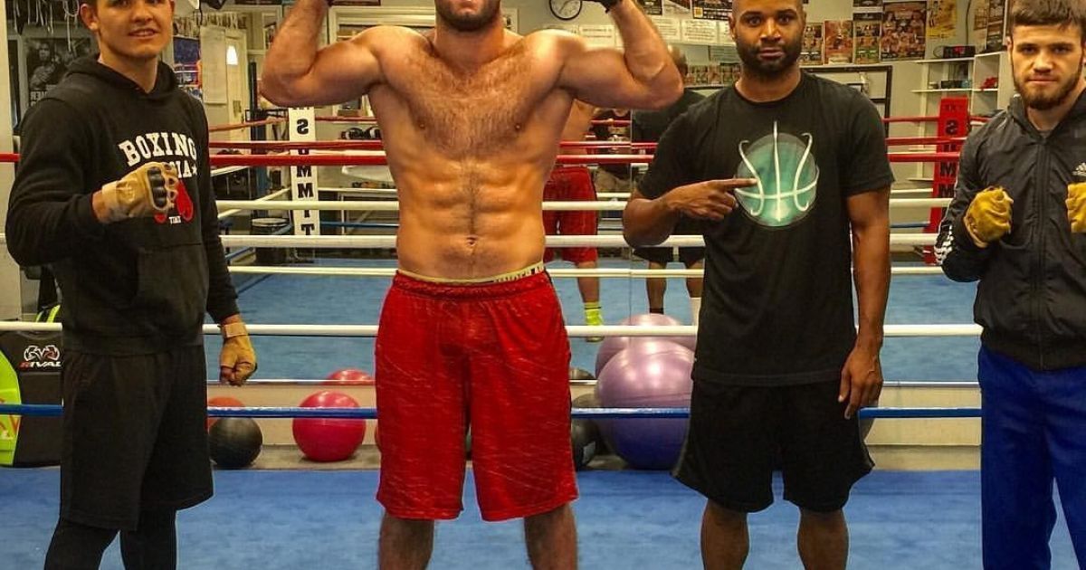 Російський боксер Гассієв: Був би радий відібрати в Усика титул WBO