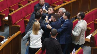 бійка депутатів у верховній раді _3 / © УНИАН