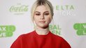 Селена Гомес заявила, що її стосунки з Бібером та The Weeknd були приречені: "Мене прокляли"