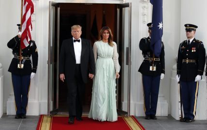 Она прекрасна: Мелания Трамп в платье цвета нежной мяты на ужине в Белом доме