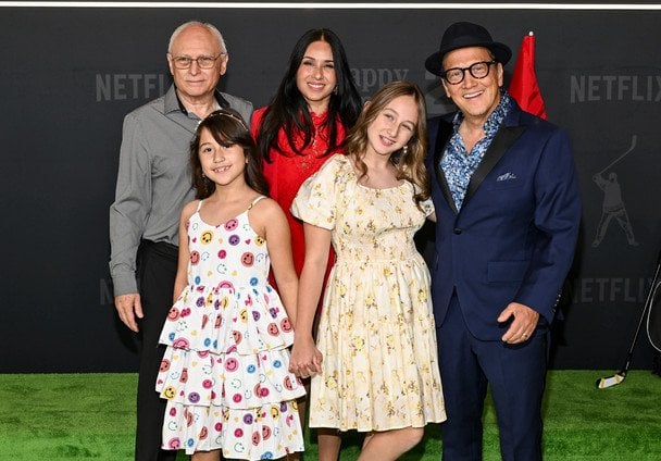 Роб Шнайдер з родиною / © Associated Press