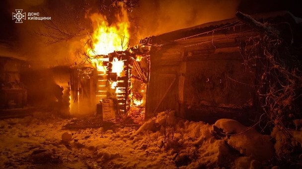 Наслідки атаки на Київську область / © ДСНС України