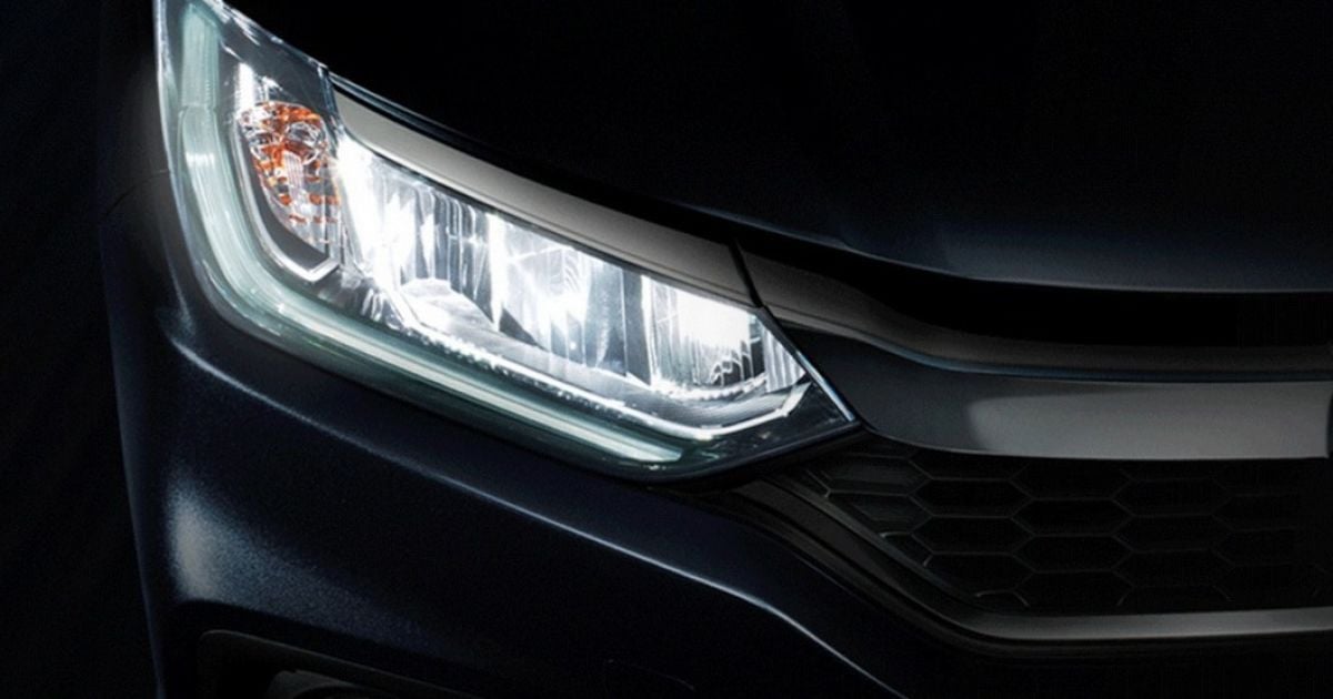 В Сети появились тизеры обновленного седана Honda City
