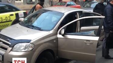Правоохранители задержали авто с луганскими номерами