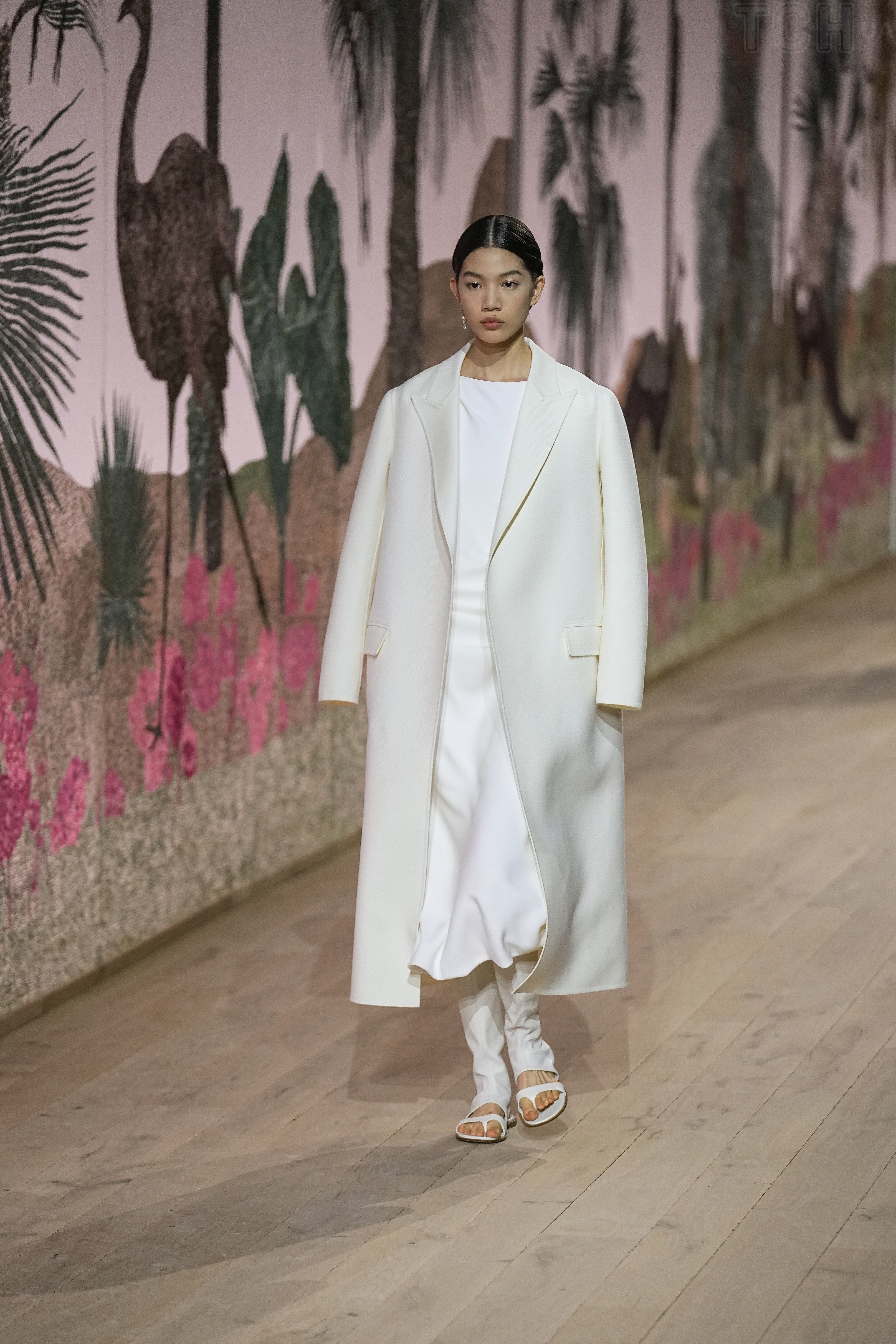 Дом Dior презентовал коллекцию осень-зима 2024 на Неделе моды в