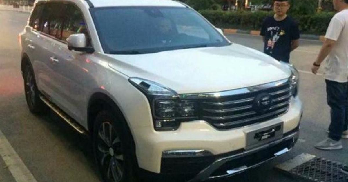 В Сети появились шпионские фото китайского серийного Trumpchi GS8
