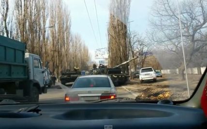 Боевики "ДНР" устроили ДТП танков в Макеевке