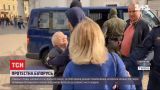 Силовой разгон женского марша: в Минске омоновцы не жалеют ни молодых, ни пожилых людей