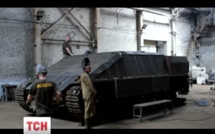 Украинцы изобрели невиданную до этого времени в мире военную технику – танк с двумя башнями