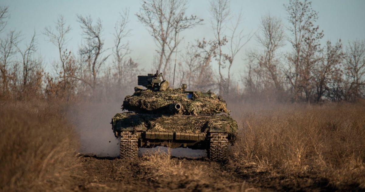 Пів сотні випущених артснарядів і двоє поранених бійців: ситуація на Донбасі загострилася