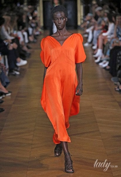 Коллекция Stella McCartney прет-а-порте сезона весна-лето 2020 / © East News