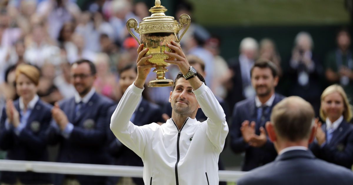 Джокович у 5-годинній битві здолав Федерера та виграв Wimbledon