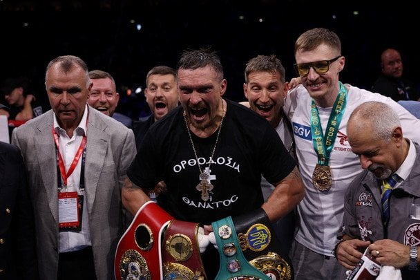 Саме завдяки цьому Усик і зміг зібрати всі пояси та стати абсолютним чемпіоном / © Getty Images