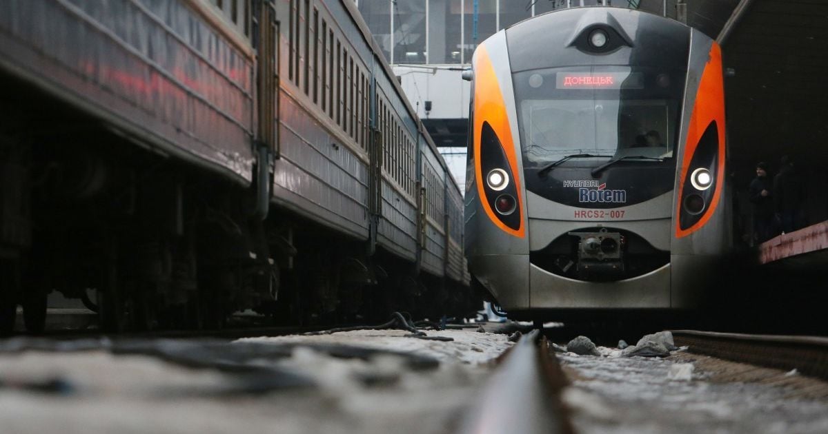 Біля Харкова зламався швидкісний поїзд, пасажирів довезли із затримкою