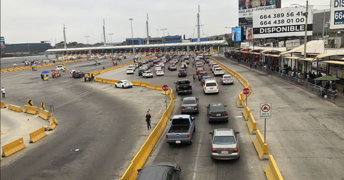 Американському водієві загрожує штраф у майже 600 тисяч доларів через COVID-19