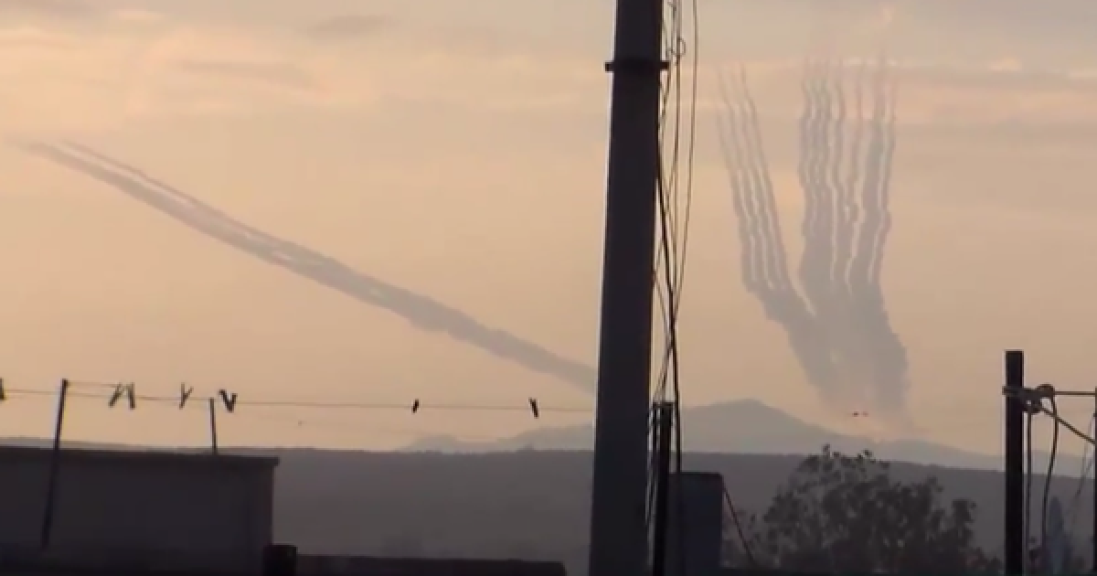 В Сеть выложили видео новых мощных авиаударов России по Сирии